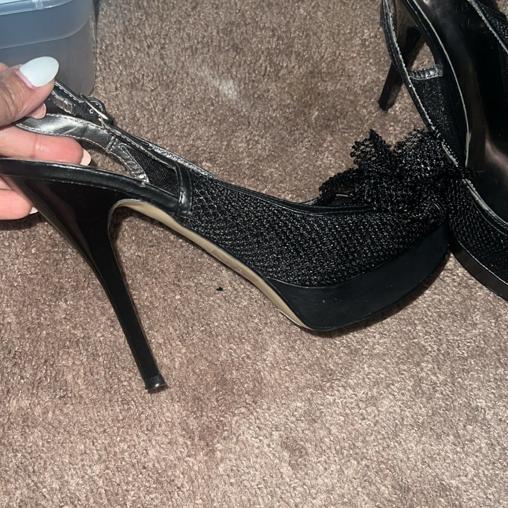 Heels - Picture 2 of 4